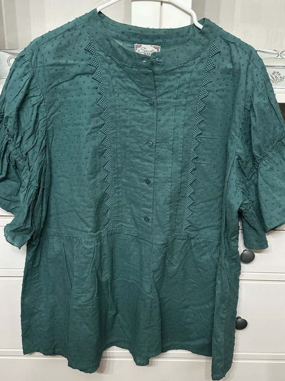 Studio West Women's Green Dobby Dot Button Front Tunic Top Size 2X